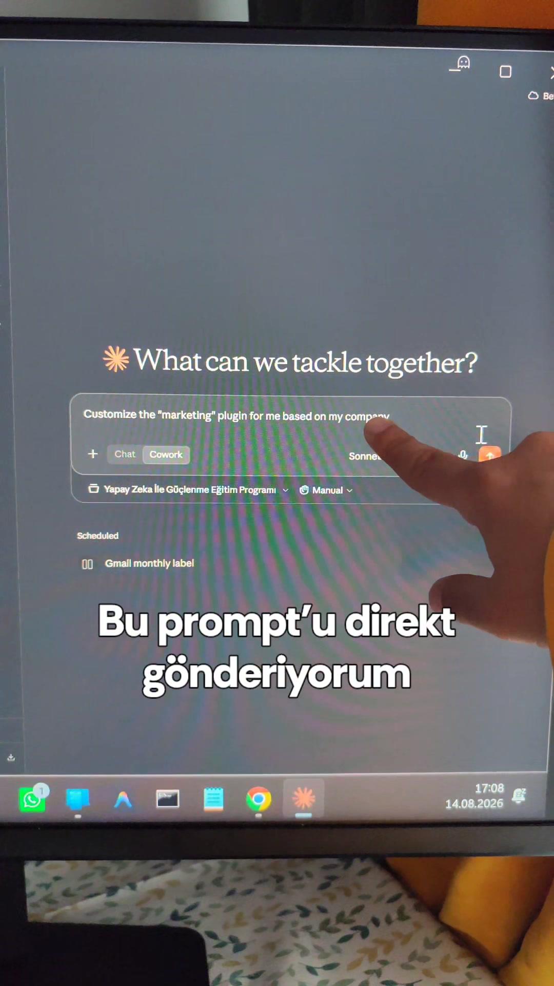 Cowork sohbetinde özelleştirme komutu yazılmış
